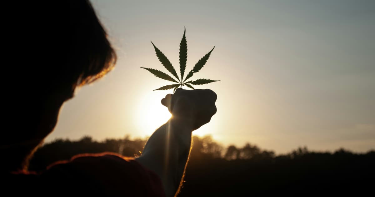 Virginia Governor Signs Landmark Cannabis Resentencing Law, Signaling Shift in Drug Policy
