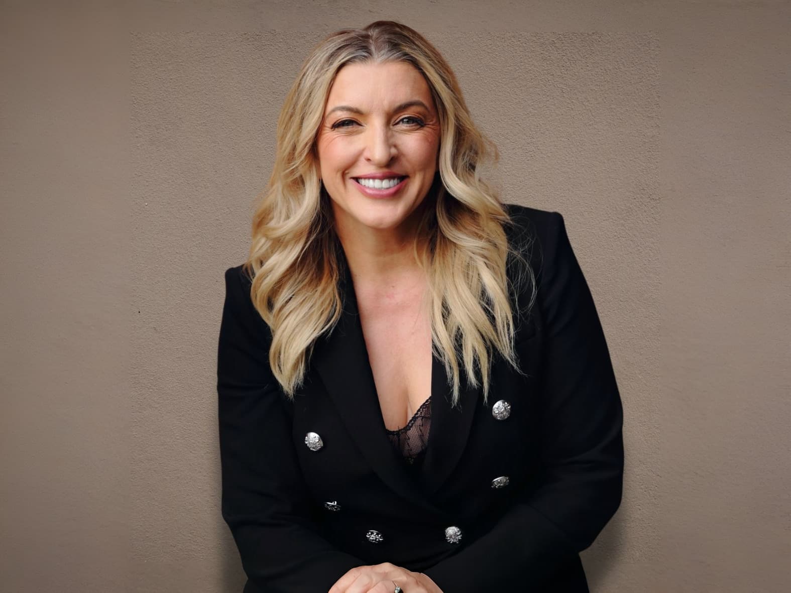 Real Estate Agents Face a 'Mirror Problem' as Industry Grapples with Undervaluation, Says Courtney Poulos