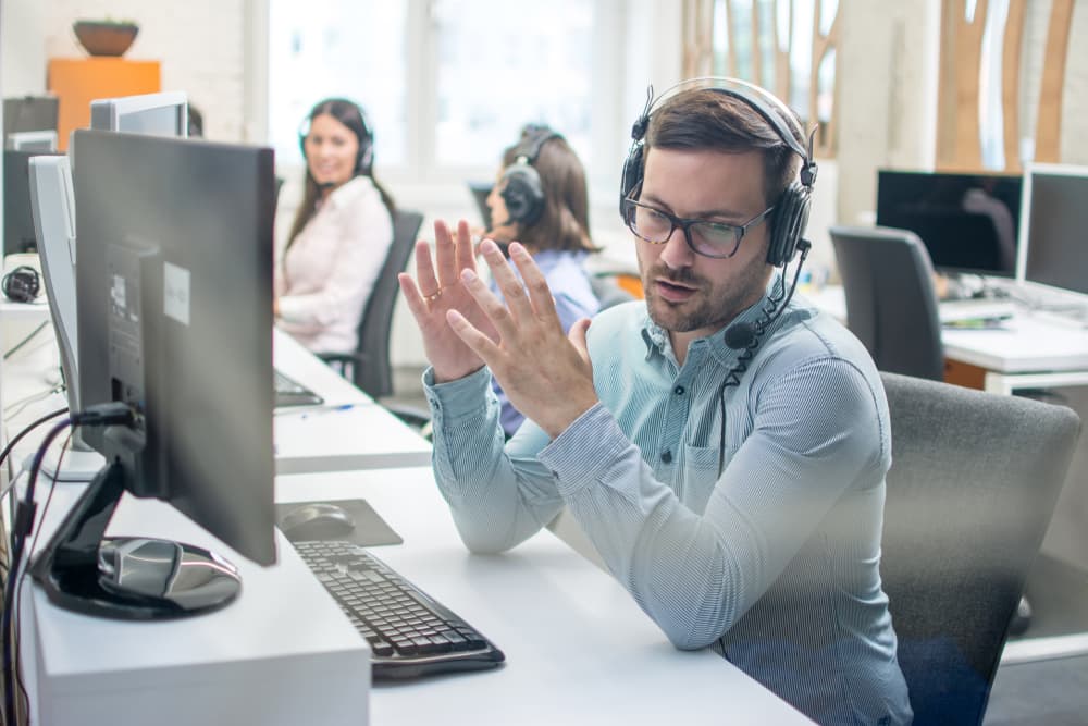 How AI-Prioritized Call Centers Are Reshaping Real Estate Agent Productivity