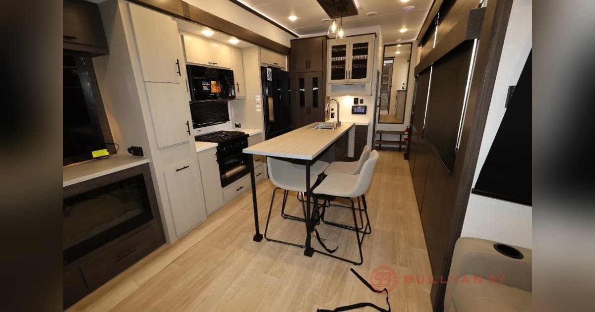 Bullyan RV Expands Duluth, MN Camper Selection to Meet Diverse Travel Needs