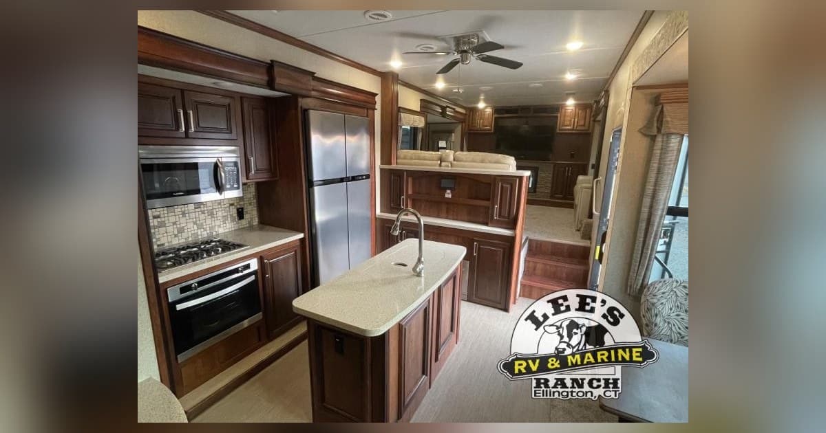 Lee's Auto & RV Ranch Highlights Used RVs for Sale in Connecticut, Including Teardrop Trailers and Fifth-Wheels