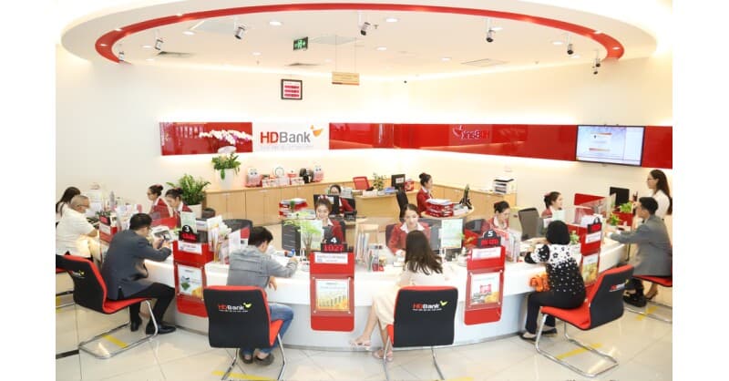 Fitch Assigns First-Time Credit Rating to HDBank, Citing Strong Financial Profile and Profitability