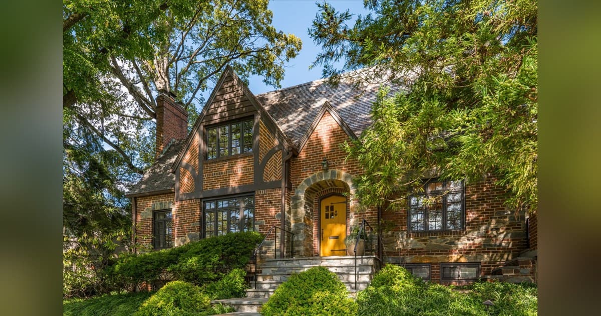 Dual-Career Couples Drive Housing Choices in Washington, D.C. Region