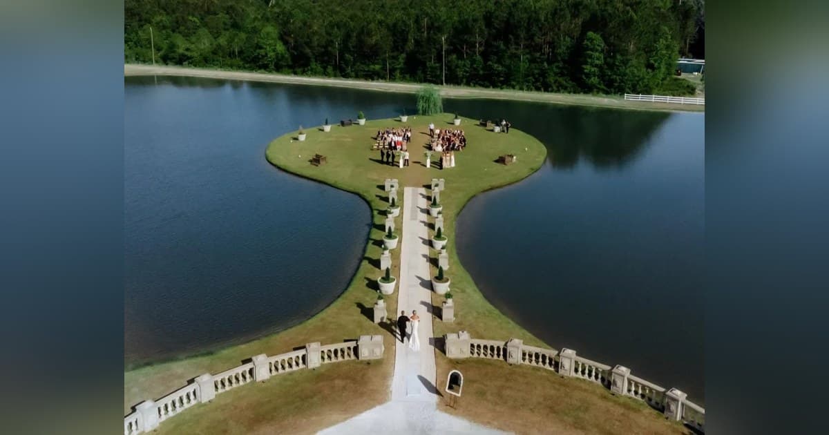 Chateau 1800 Opens as Savannah-Area Estate Wedding Venue with 1,500-Guest Capacity